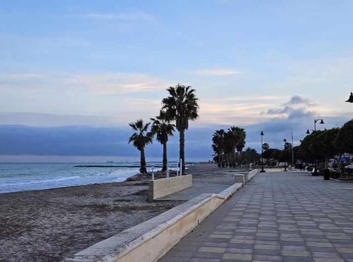 Апартаменты Habitacion En Piso Compartido Cerca De Playa Чильчес Экстерьер фото
