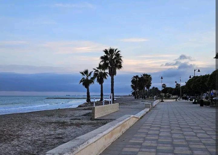 Апартаменты Habitacion En Piso Compartido Cerca De Playa Чильчес Экстерьер фото